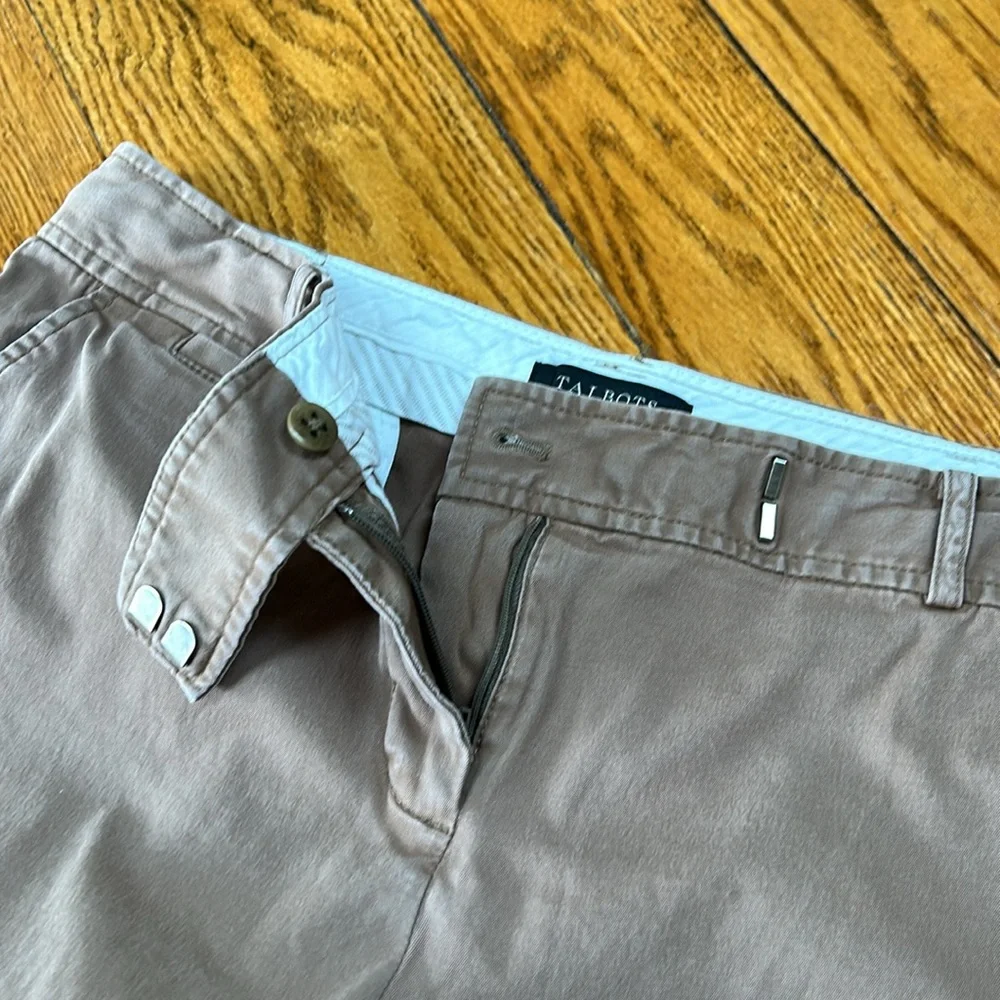 Talbots Bermuda shorts, brown, Size 10. Good condition.